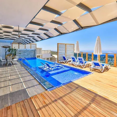 Hotel 3 Bedrooms With Sea View Private Pool And Jacuzzi At 3 Km Away From The 4*