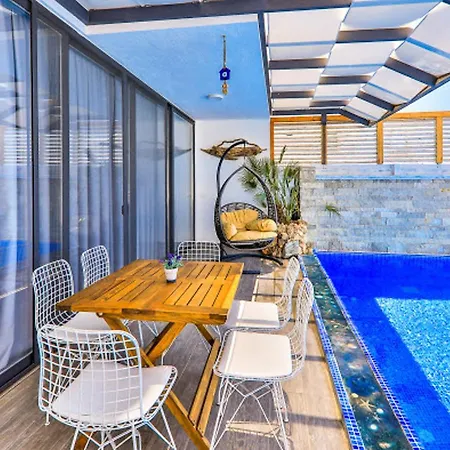 3 Bedrooms With Sea View Private Pool And Jacuzzi At 3 Km Away From The Hotel