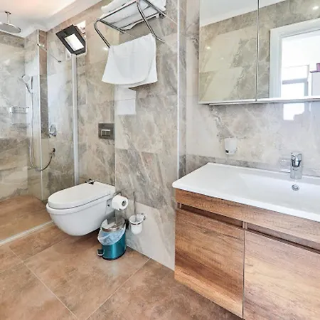 3 Bedrooms With Sea View Private Pool And Jacuzzi At 3 Km Away From The Hotel