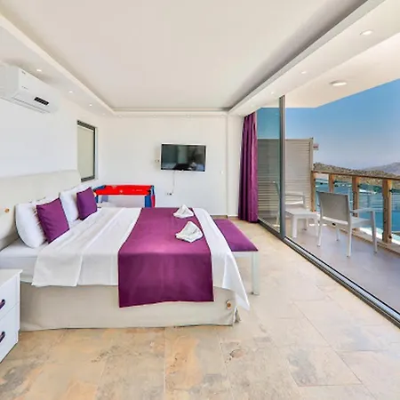 3 Bedrooms With Sea View Private Pool And Jacuzzi At 3 Km Away From The Hotel 4*