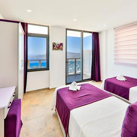 3 Bedrooms With Sea View Private Pool And Jacuzzi At 3 Km Away From The Kas